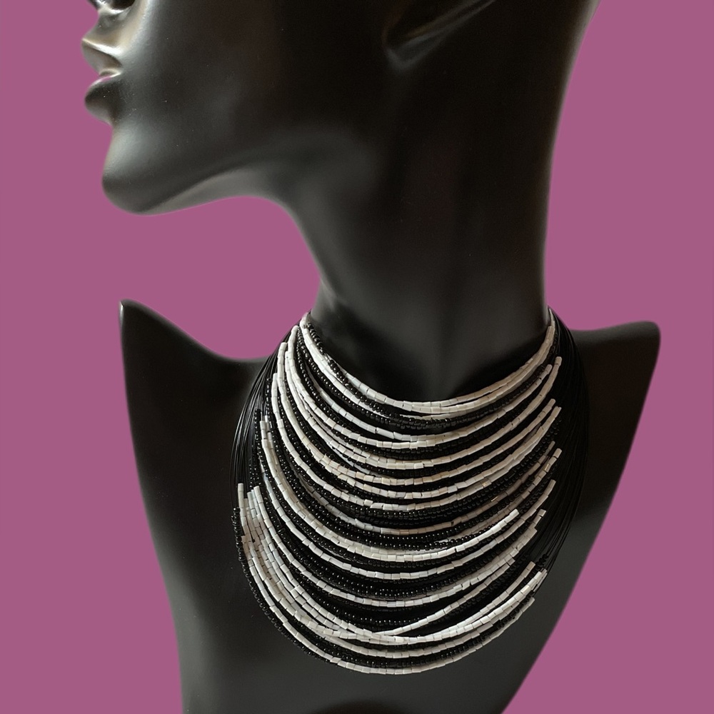 Black and white necklace